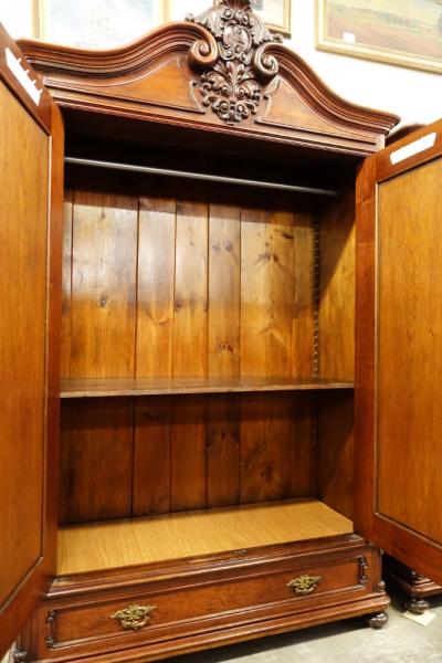 Stodola.cz - Skříň