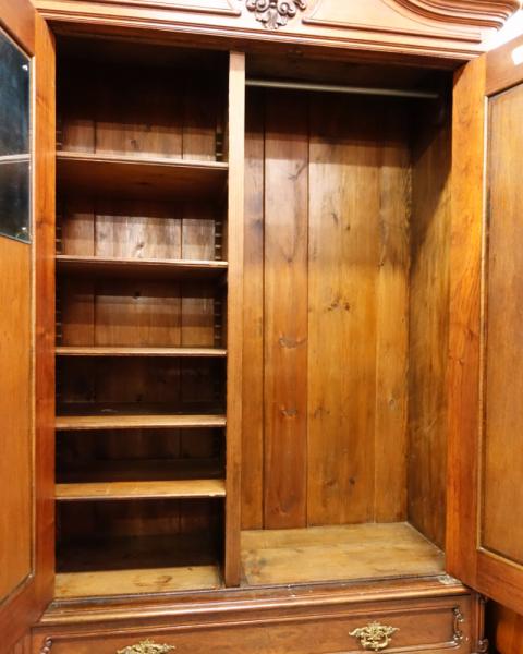 Stodola.cz - Skříň