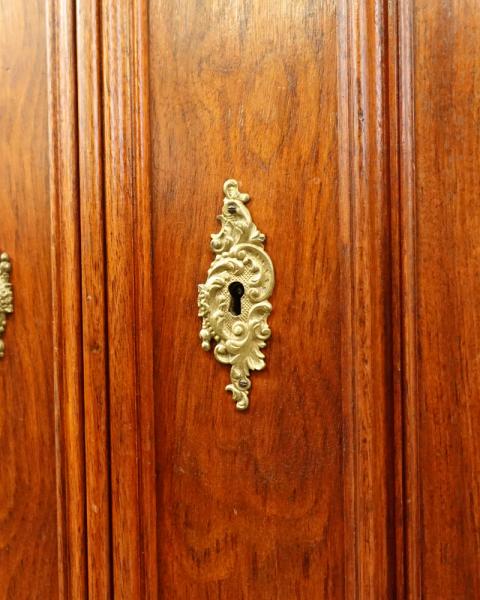 Stodola.cz - Skříň